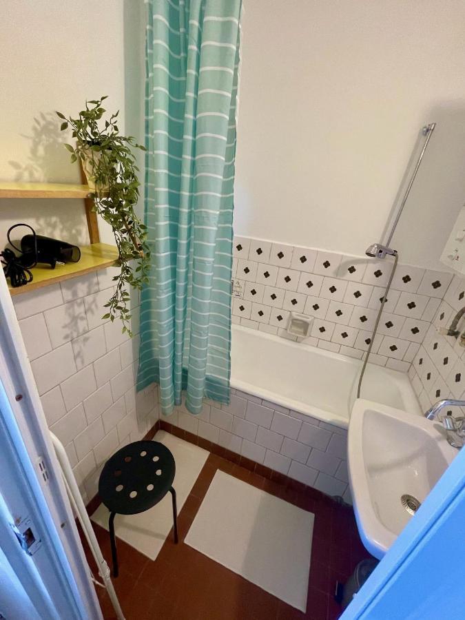 Nosztalgia Apartman Appartement Veszprém Buitenkant foto