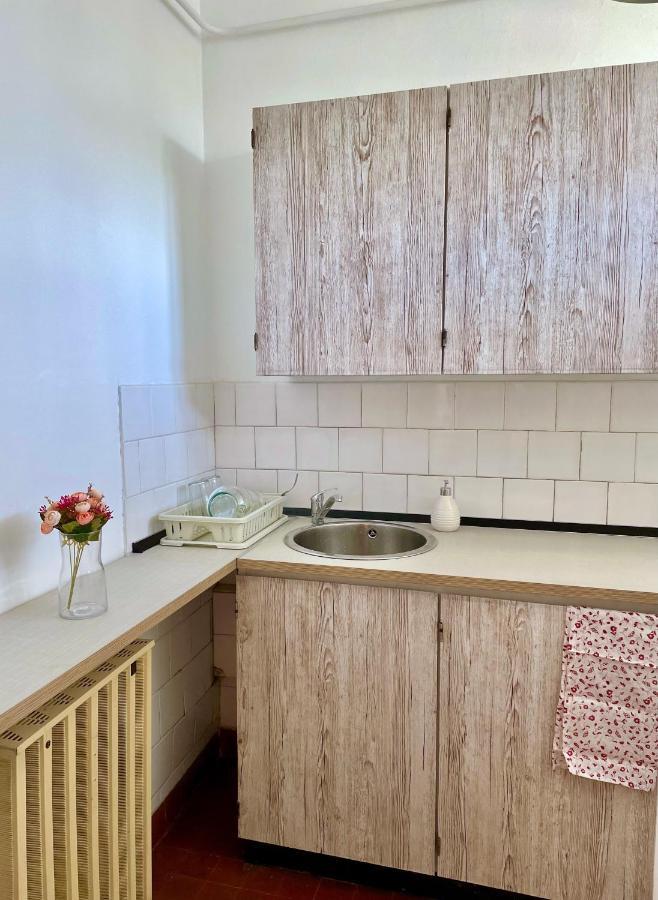 Nosztalgia Apartman Appartement Veszprém Buitenkant foto