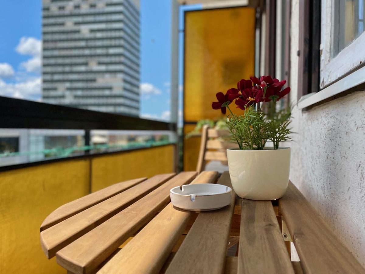 Nosztalgia Apartman Appartement Veszprém Buitenkant foto