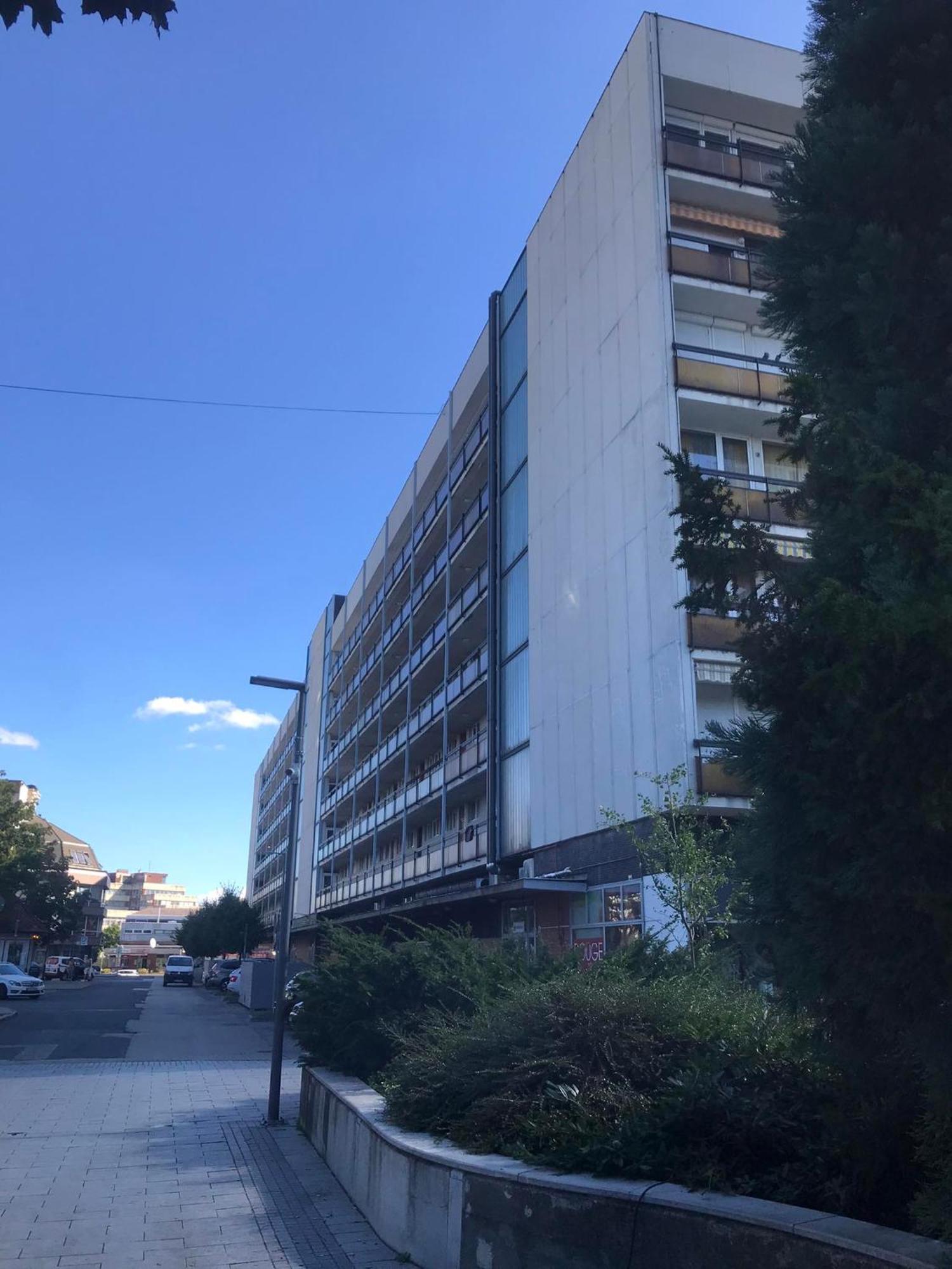 Nosztalgia Apartman Appartement Veszprém Buitenkant foto